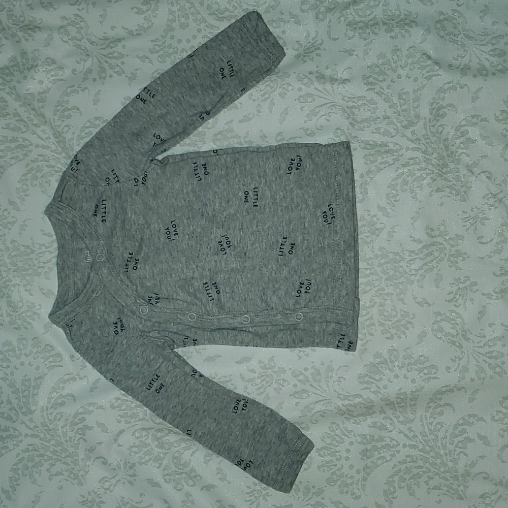 Carter's Outfit - Picture 2 of 3
